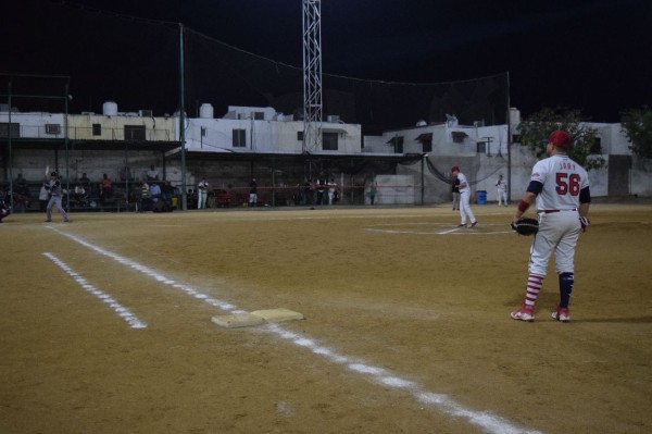 Cardenales vencen, con sin hit incluido, a La Veinte en el Club La Careada