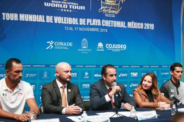 Presentan Tour Mundial de Chetumal con Lombardo Ontiveros y Juan Virgen