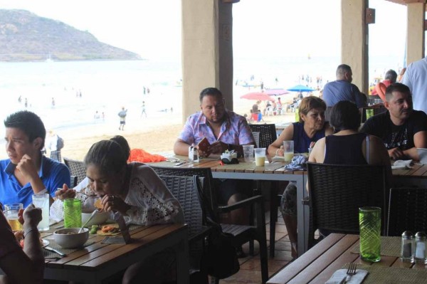 El sector restauranteros esperan buenas ventas durante el fin de semana por las fiestas patrias.