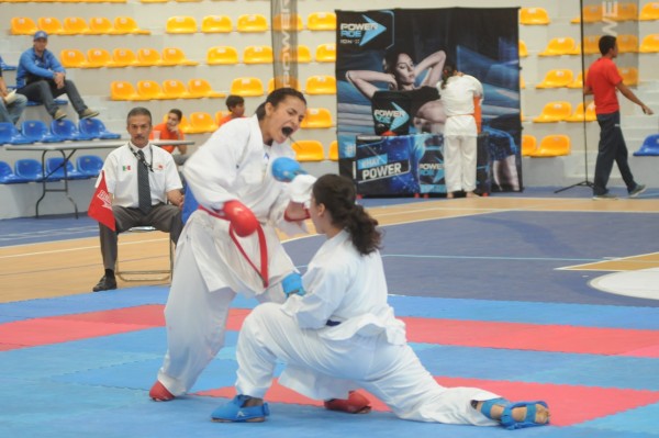 El karate do uaseño logra nueve boletos para la justa nacional.