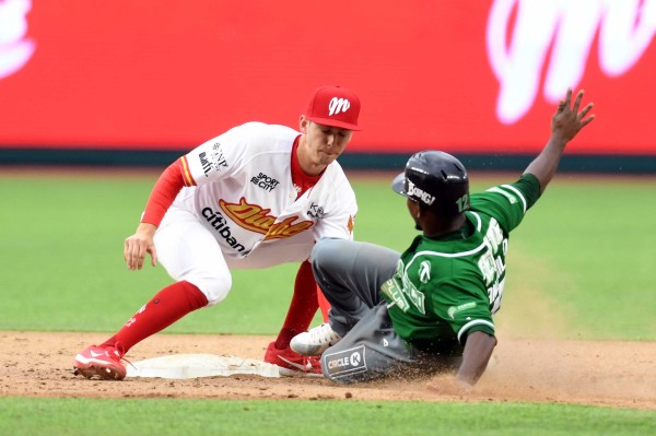 Diablos Rojos del México cae en el primero de la serie.