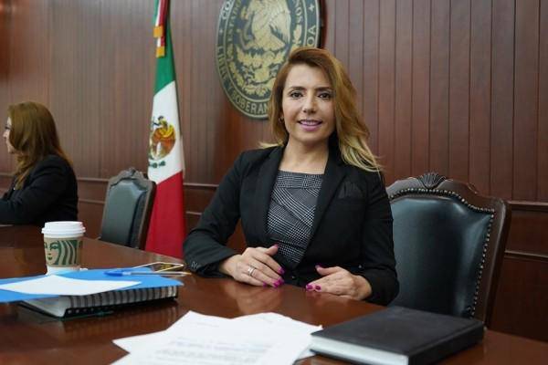 La Presidenta de la Mesa Directiva del Congreso de Sinaloa, Roxana Rubio Valdez.