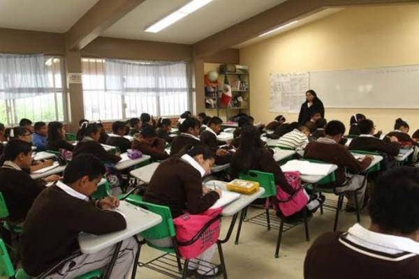 El regreso a las aulas no se realizará en este ciclo escolar.