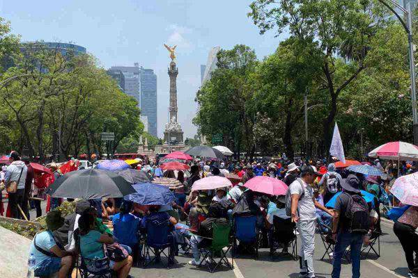 CNTE anuncia bloqueos para este lunes en SEP, INE y Hacienda en CDMX; acuerda fortalecer sus protestas en el país