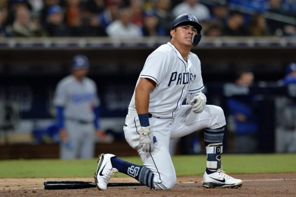 Christian Villanueva está en peligro de ya no ver acción en esta temporada de Grandes Ligas.