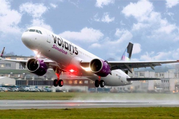 Aviones volaron en círculos para esperar a AMLO en inauguración de Santa Lucía, confirman aerolíneas