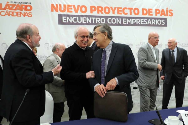 Reúne Cárdenas a empresarios