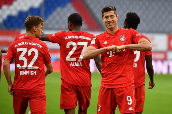 Bayern Múnich golea al Dusseldorf y se acerca más al título