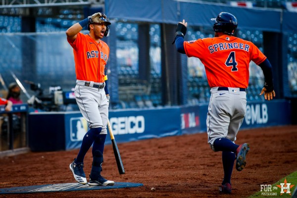 Astros evita la eliminación por tercer día consecutivo al vencer a Rays