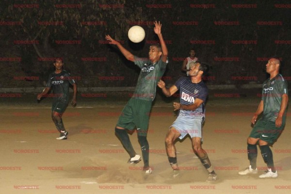 Familia Loaiza es el monarca de la Primera Fuerza.