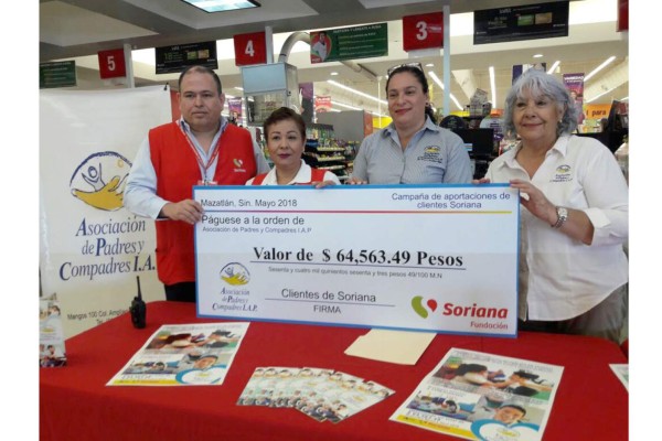 Entrega Soriana más de $64 mil a Padres y Compadres, en Mazatlán