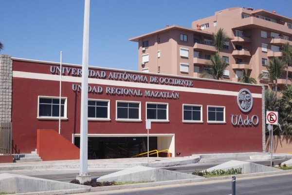 Se respetarán tiempos de servicio social y titulación: UAdeO