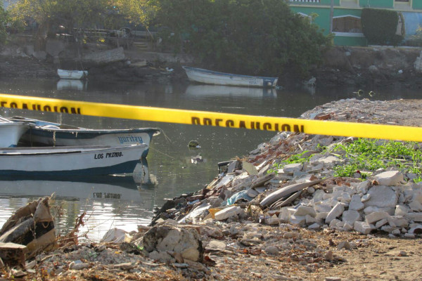 Localizan cadáver flotando cerca del puente Juárez, en Mazatlán