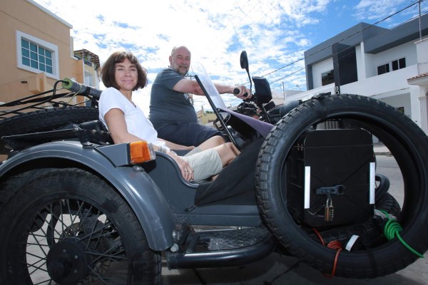Realizan Ivonne y Francis O’Connor travesía por amor a la aventura