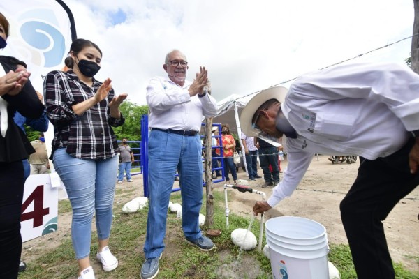 El Arenal, en la zona rural de Mazatlán, goza de agua potable 50 años después