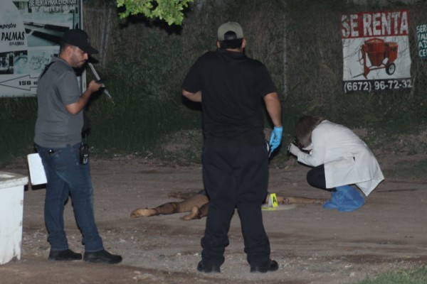 Encuentra a joven asesinado a balazos con 6 carritos de juguete en la colonia Villa Fontana en Culiacán