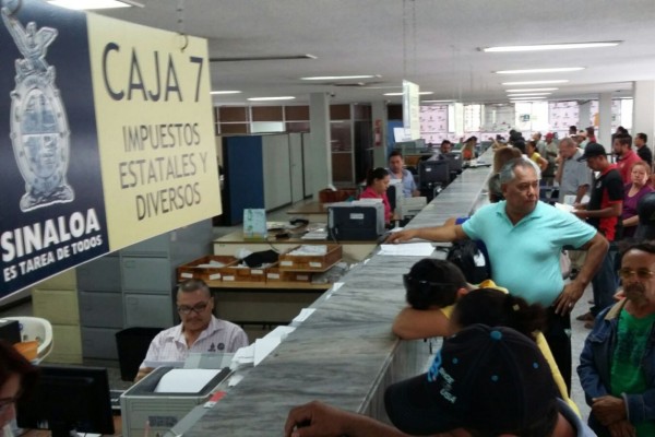 Descarta Gobierno volver a cobrar tenencia vehicular