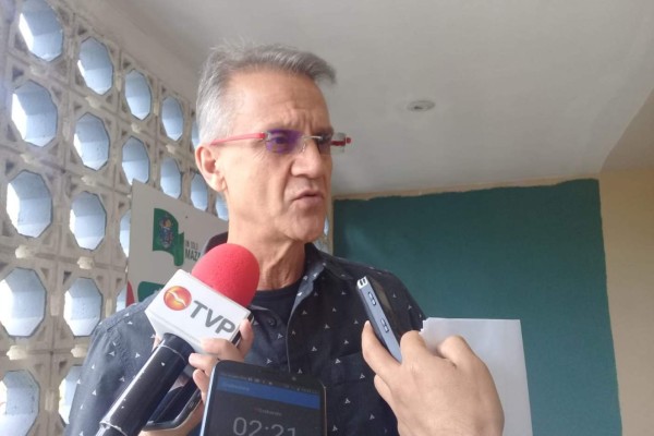Ex Alcalde Carlos Felton considera decisión arbitraria el que le hayan retirado escoltas