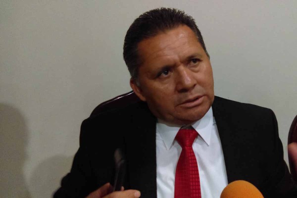 Bonifacio Bustamante Hernández, Presidente Municipal actual, aseguró que él es quien firma los proyectos porque todavía está en función