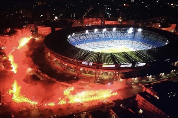 Nápoles, la ciudad 'que murió con Maradona', homenajea a su gran ídolo