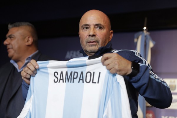 Sampaoli destaca la sociedad Messi-Dybala en Argentina