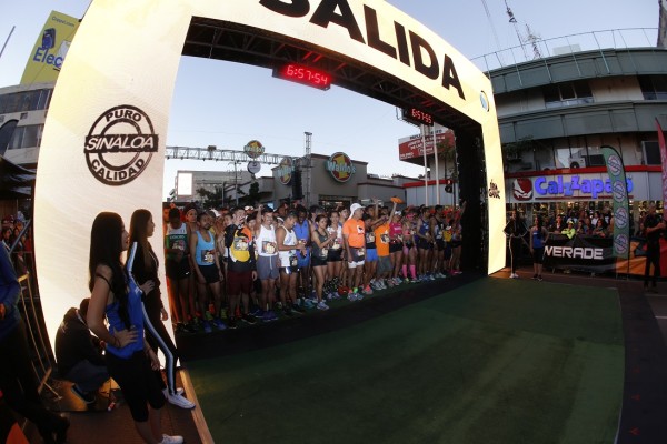 Corren por una causa en el Maratón Internacional de Culiacán