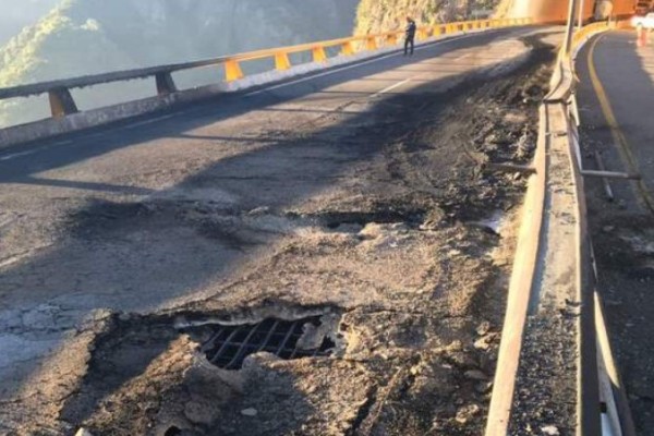 Tramo de la autopista Durango-Mazatlán podría permanecer cerrado al menos dos meses