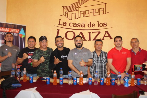 En rueda de prensa se dan detalles de la Función de Artes Marciales Mixtas en Jaula.