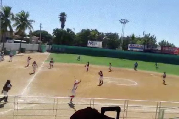 Domina Mazatlán a Culiacán en la Olimpiada Estatal de Softbol femenil