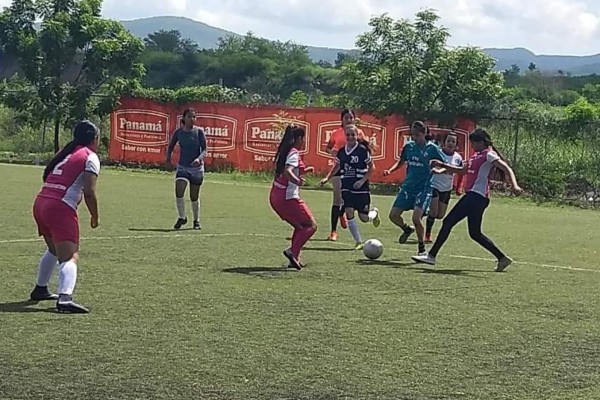 La Liga Femenil de Futbol Municipal ya organiza todo lo necesario para reiniciar actividades en todas sus categorías.