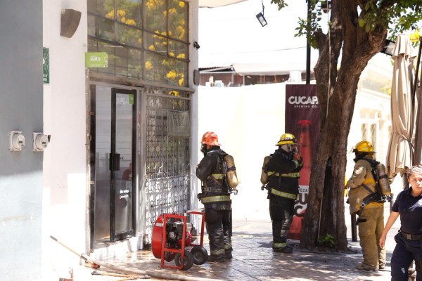 Fumigación activa las alarmas de incendios en restaurante de Paseo del Ángel