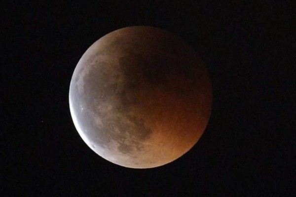 El eclipse total de luna más largo se verá el 27 de julio