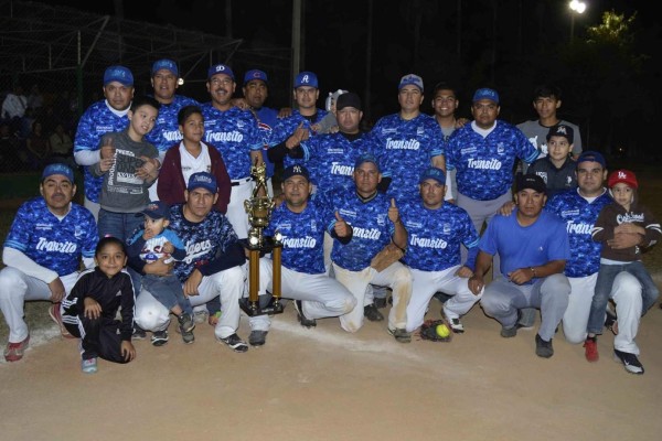 Tránsito se corona en la Liga de Softbol Sagarpa