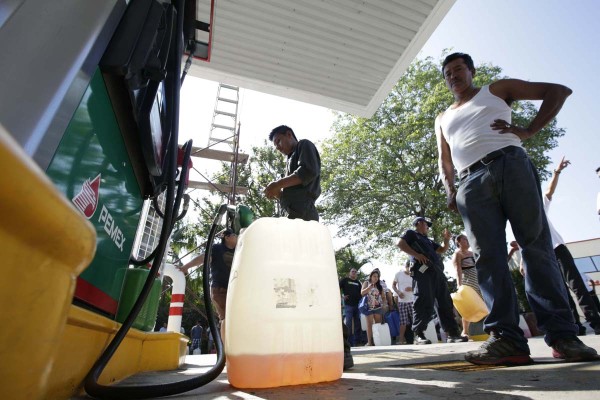 Llega desabasto de gasolina a Oaxaca y Chiapas
