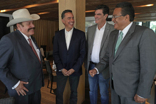 Perfilan anular elección en dos estados