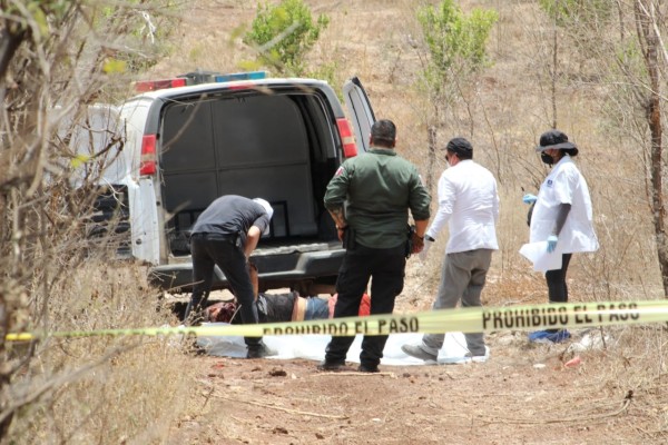 Encuentran en Culiacán a joven asesinado a machetazos, por la carretera México 15
