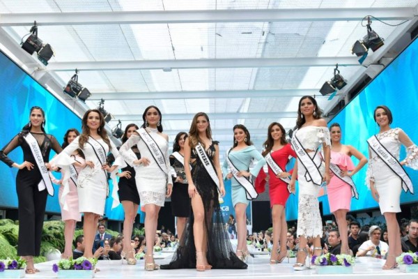 Miss Universo 2017 visita Mexicana Universal