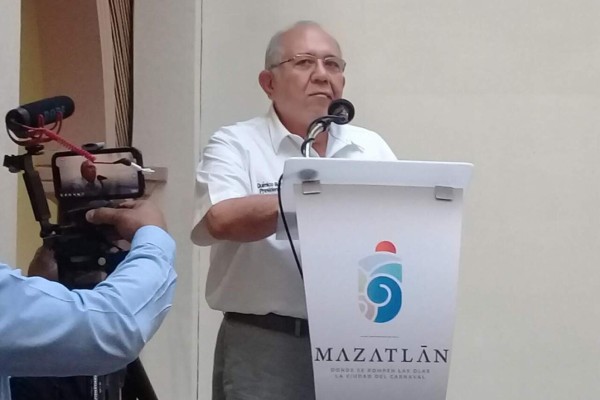 El Químico Benítez presume austeridad, pero gasto en publicidad oficial no baja