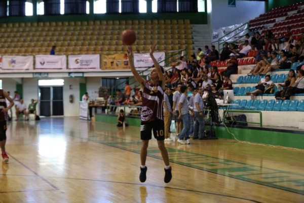 Armando Isaac Tirado, un talento en ascenso del baloncesto mazatleco