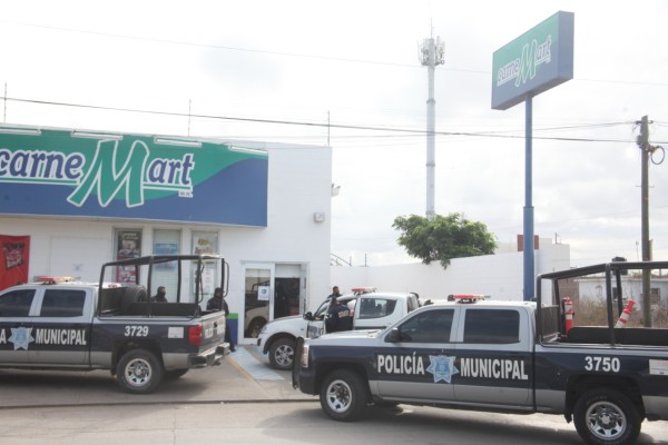 En Mazatlán, detienen a 5 hombres por intentar asaltar una carnicería