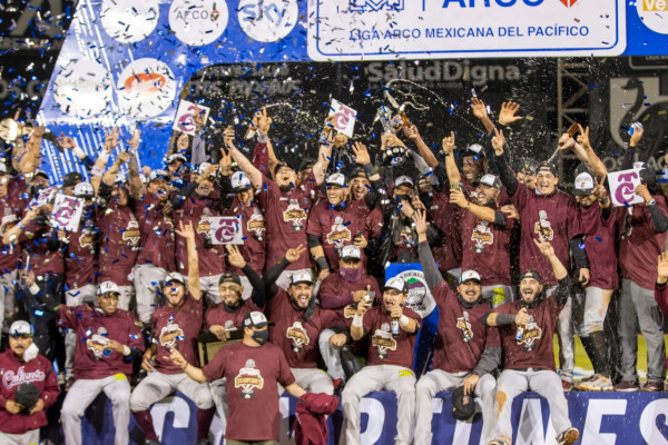 Tomateros de Culiacán tiene 13 títulos en la LMP, entre los cuales, se cuentan dos bicampeonatos.
