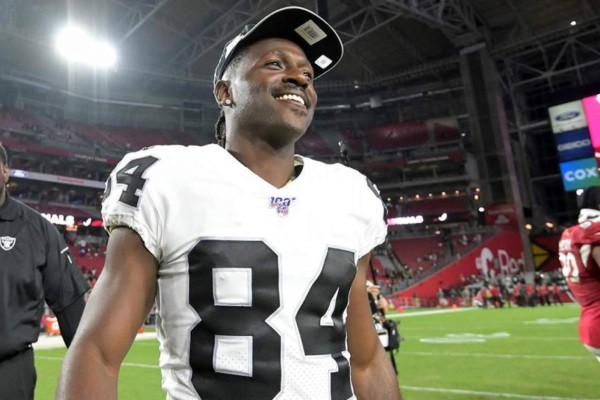 Antonio Brown, con dos años de libertad condicional