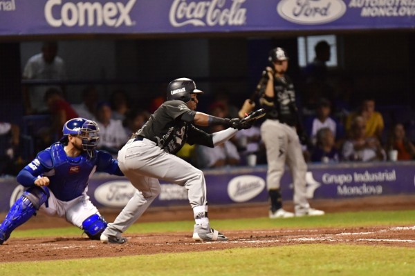 Sultanes de Monterrey se pone arriba por 2-0 ante los Acereros del Norte