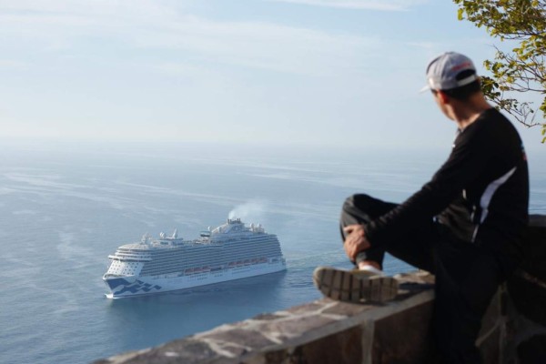 Mazatlán recibe más de 11 mil turistas que llegan en dos cruceros