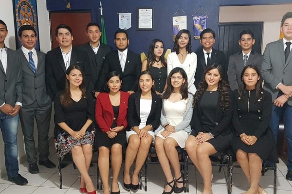 El Club Rotaract Navolato recibió una nueva generación, con 18 jóvenes que se sumaron a este movimiento juvenil internacional.