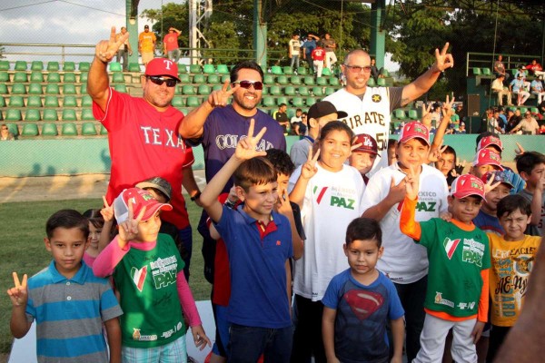 No cierra Benjamín Gil las puertas a la LMP