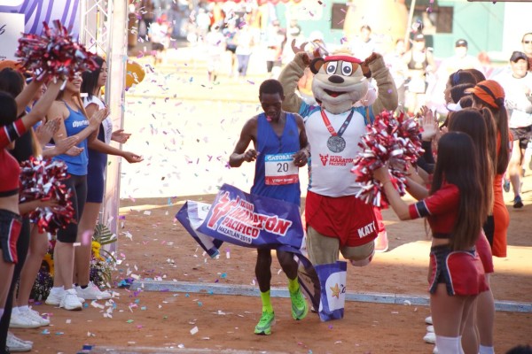 Keniatas dominan los 42K varoniles del Gran Maratón Pacífico 2019