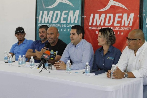 Camarón Salcido impartirá curso a entrenadores de Mazatlán