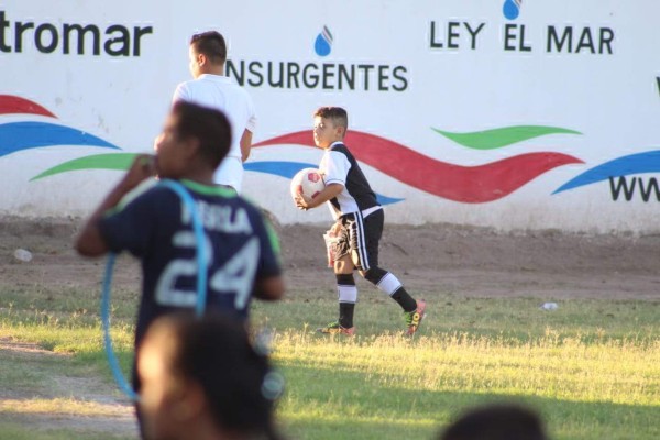 Abren escuela de futbol gratuita en El Quelite