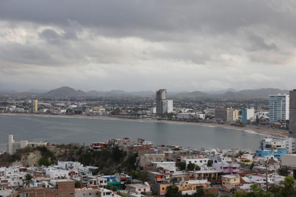 Aumenta baja presión a 60 por ciento su potencial ciclónico al sur de las costas de Colima